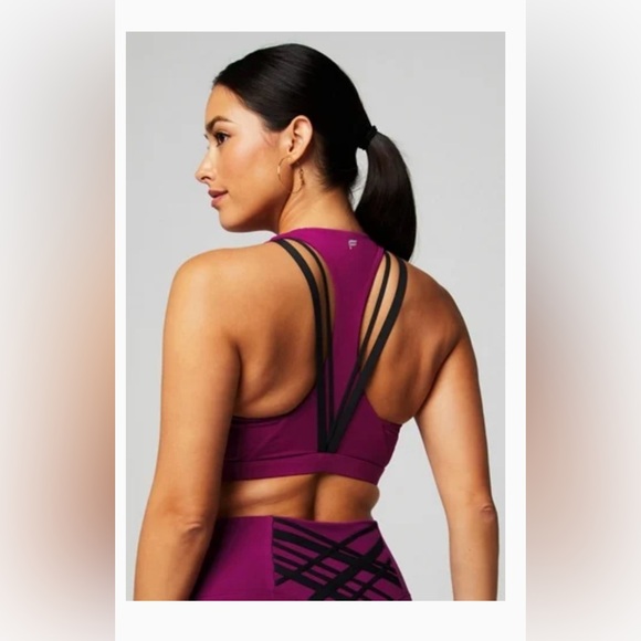 Fabletics Boost Medium Impact Sports Bra - Picture 1 of 3